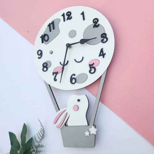 Hot air baloon clock with bunny